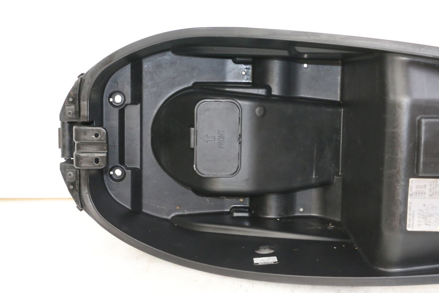 photo de HELMFACH KYMCO PEOPLE S 125 (2000 - 2008) - Gesamtansicht des Produkts