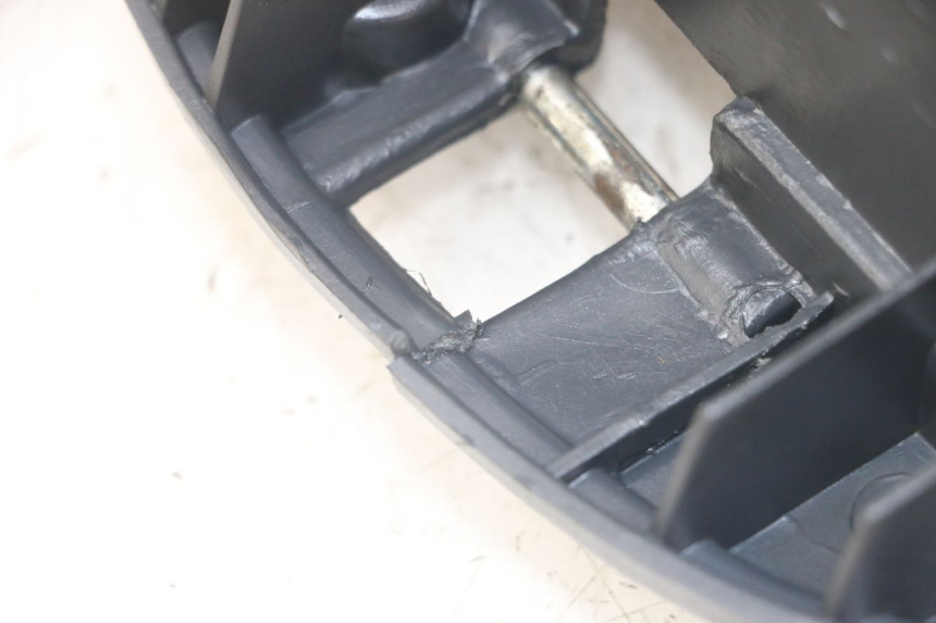 photo de SITZBANKABDECKUNG PIAGGIO LIBERTY 125 (2009 - 2013) - Zoom auf Gebrauchszustand