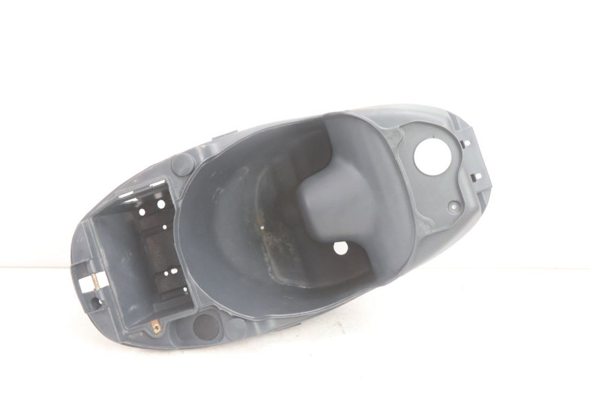 photo de HELMFACH PIAGGIO LIBERTY 125 (1998 - 2008) - Alternative Perspektive