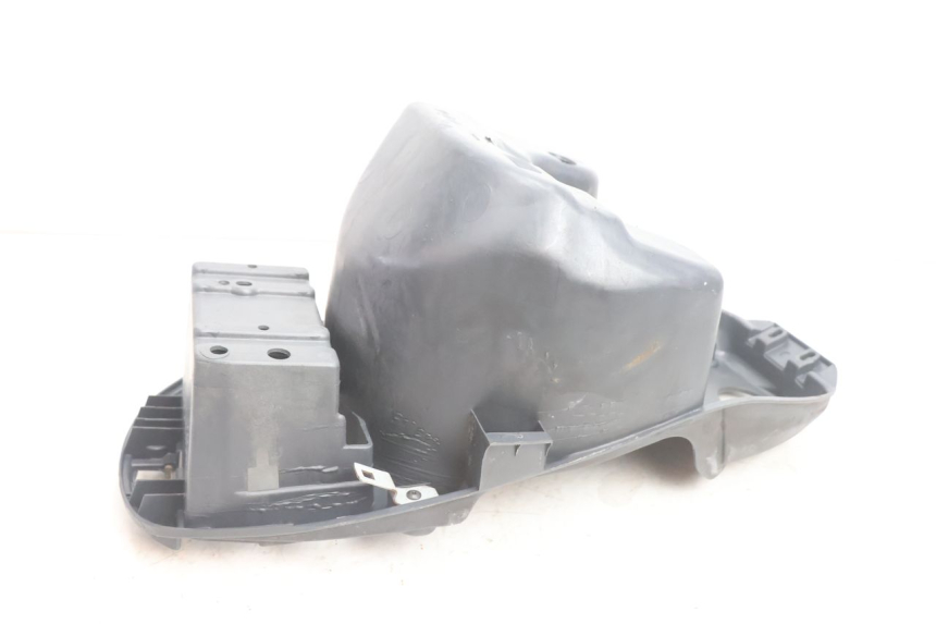 photo de HELMFACH PIAGGIO LIBERTY 125 (1998 - 2008) - Oberflächenzustand und Material