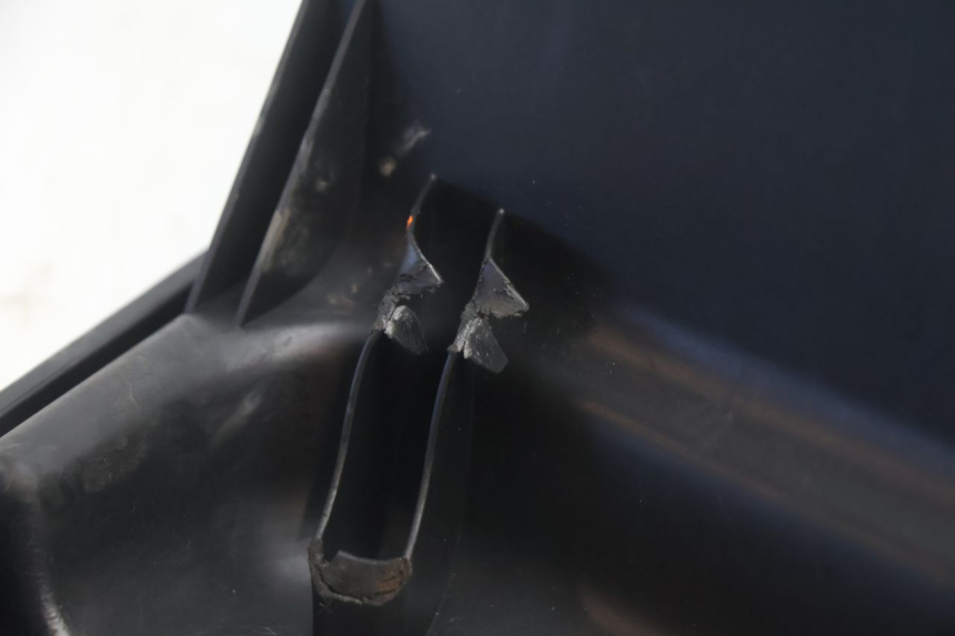 photo de HELMFACH KYMCO LIKE 125 (2009 - 2016) - Oberflächenzustand und Material