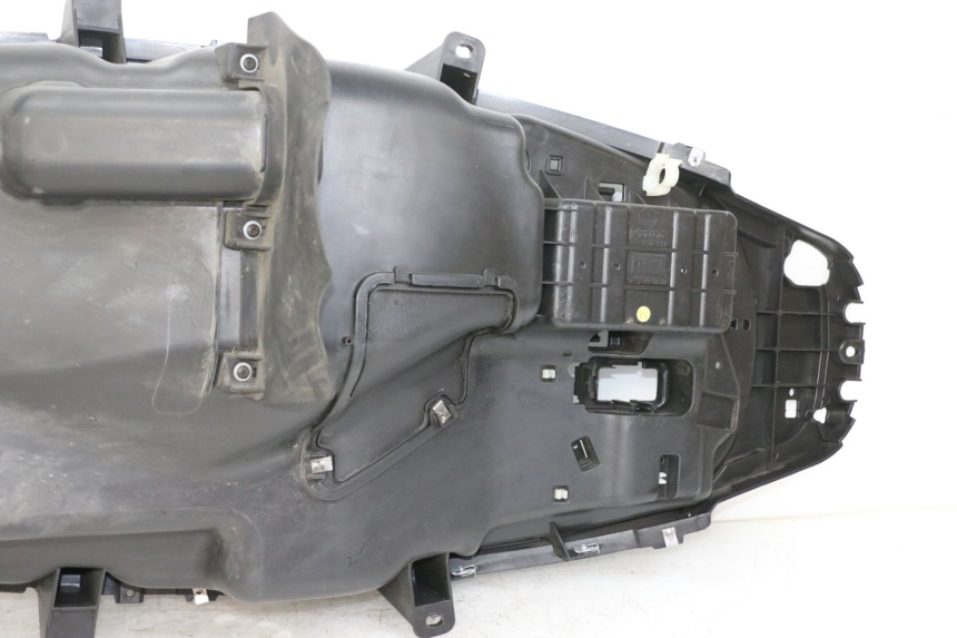 photo de HELMFACH PIAGGIO MP3 HPE 350 (2018 - 2020) - Zoom auf Gebrauchszustand