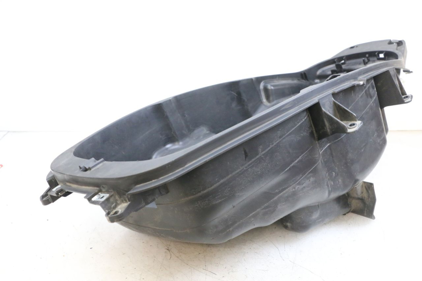 photo de HELMFACH PIAGGIO MP3 HPE 350 (2018 - 2020) - Oberflächenzustand und Material