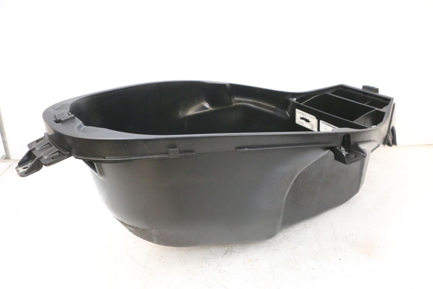 photo de HELMFACH PIAGGIO MP3 HPE 300 (2019 - 2026) - Alternative Perspektive