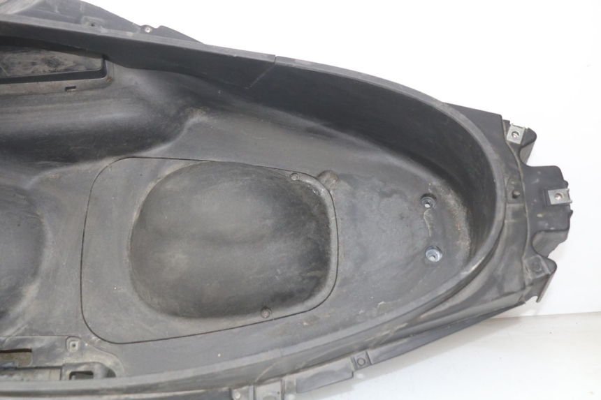 photo de SITZBANKABDECKUNG PIAGGIO MP3 LT 300 (2010 - 2016) - Kennzeichnungen und Originalreferenzen