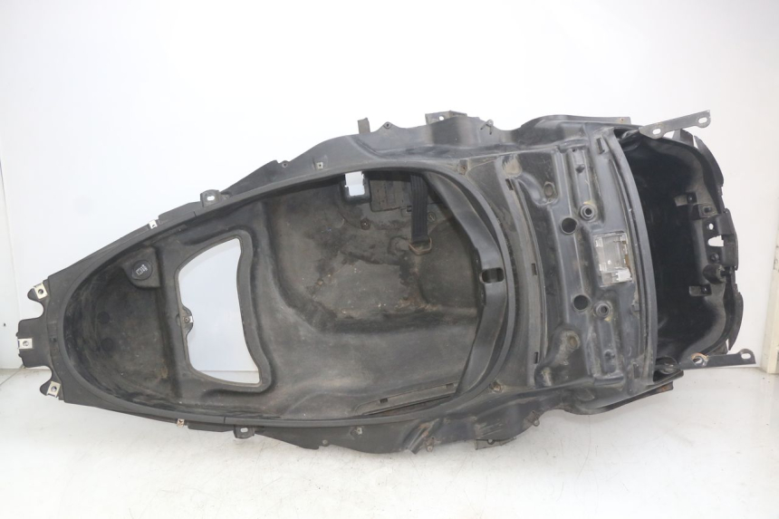 photo de SITZBANKABDECKUNG PIAGGIO MP3 LT 400 (2007 - 2012) - Hauptansicht