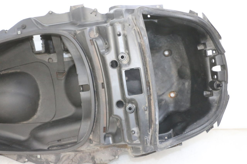 photo de HELMFACH PIAGGIO MP3 LT 300 (2010 - 2016) - Charakteristische Merkmale