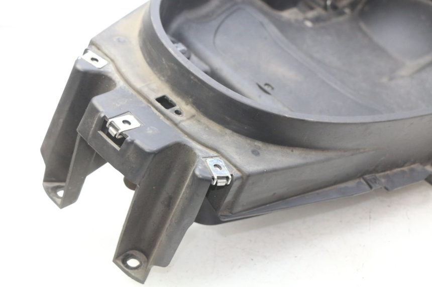 photo de SITZBANKABDECKUNG PIAGGIO MP3 500 (2011 - 2015) - Details der Befestigungspunkte