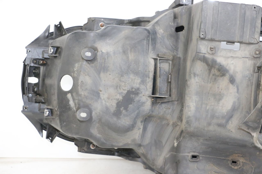 photo de HELMFACH PIAGGIO MP3 125 (2006 - 2014) - Zoom auf Gebrauchszustand