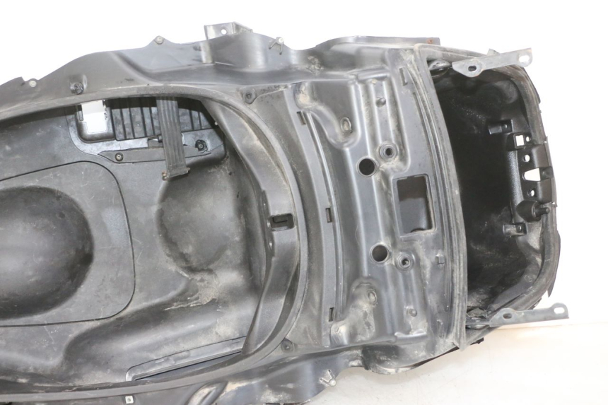 photo de HELMFACH PIAGGIO MP3 RL 250 (2006 - 2010) - Weitere Ansicht des Artikels