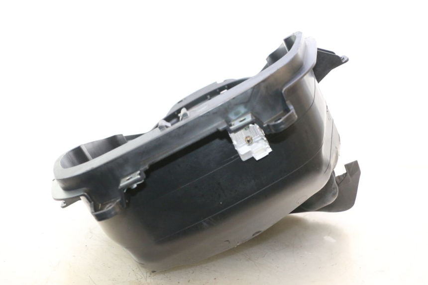 photo de HELMFACH PIAGGIO MP3 500 (2016 - 2018) - Oberflächenzustand und Material