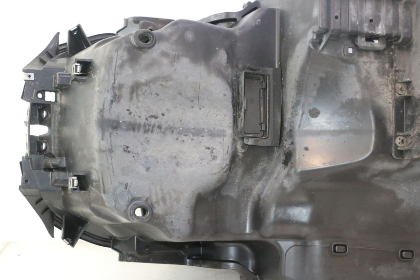 photo de SITZBANKABDECKUNG PIAGGIO MP3 500 (2011 - 2015) - Weitere Ansicht des Artikels