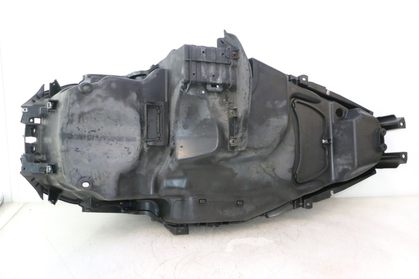 photo de SITZBANKABDECKUNG PIAGGIO MP3 500 (2011 - 2015) - Charakteristische Merkmale