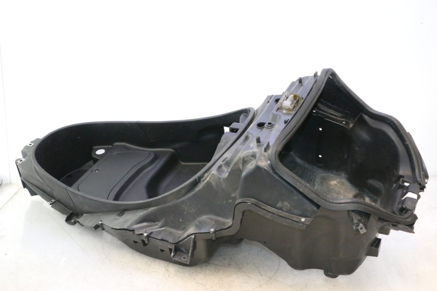 photo de SITZBANKABDECKUNG PIAGGIO MP3 500 (2011 - 2015) - Technische Nahaufnahme