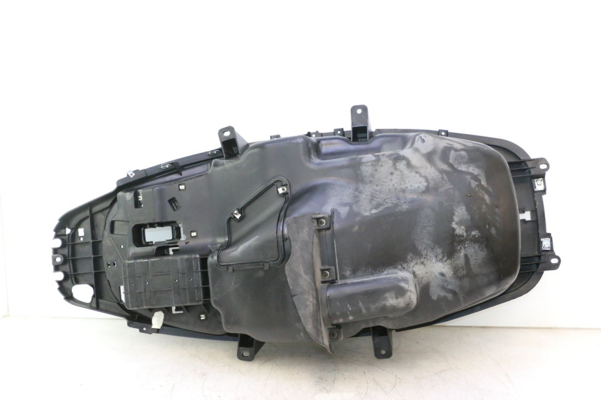 photo de HELMFACH PIAGGIO MP3 500 (2016 - 2018) - Geprüftes Gebrauchtteil