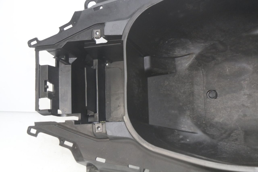 photo de SITZBANKABDECKUNG YAMAHA N-MAX NMAX 125 (2017 - 2020) - Oberflächenzustand und Material