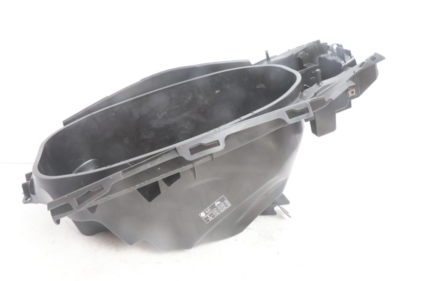 photo de HELMFACH YAMAHA N-MAX NMAX 125 (2021 - 2024) - Detailansicht des Bauteils