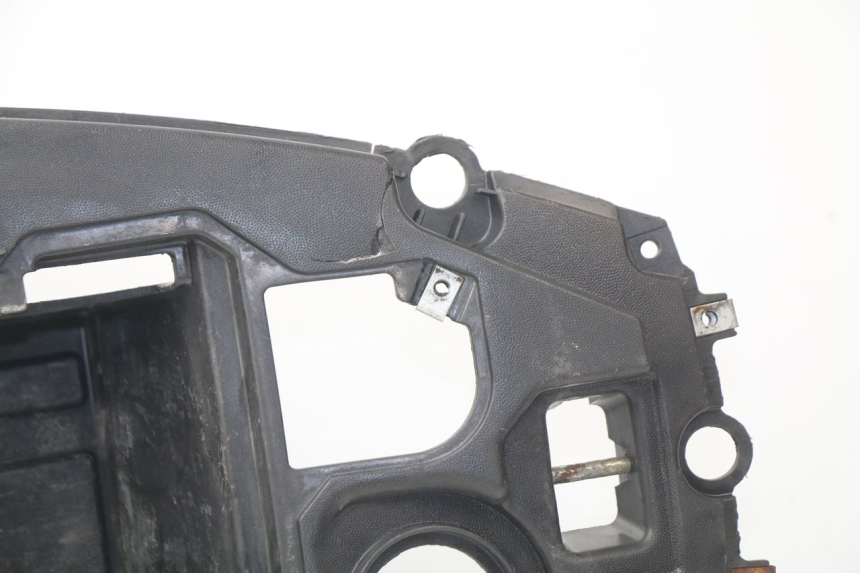 photo de HELMFACH PIAGGIO NEW TYPHOON 50 (2010 - 2017) - Details der Befestigungspunkte