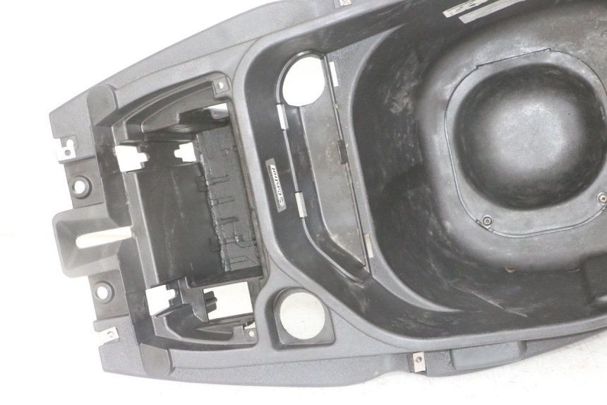 photo de HELMFACH PIAGGIO NRG POWER PUREJET 50 (2018 - 2021) - Oberflächenzustand und Material