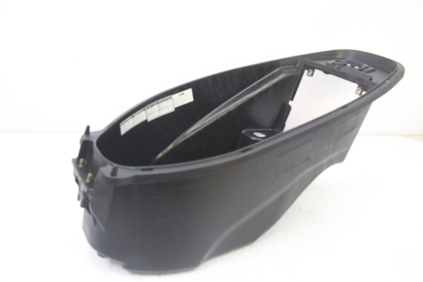 photo de HELMFACH SYM ORBIT III 3 4T 50 (2021 - 2025) - Zoom auf Gebrauchszustand