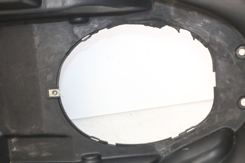 photo de SITZBANKABDECKUNG KYMCO PEOPLE 250 (2004 - 2008) - Hochauflösende Nahaufnahme