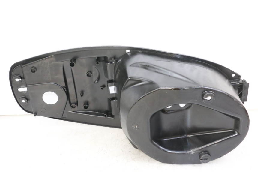 photo de SITZBANKABDECKUNG PEUGEOT BELVILLE 125 (2017 - 2021) - Detailansicht des Bauteils