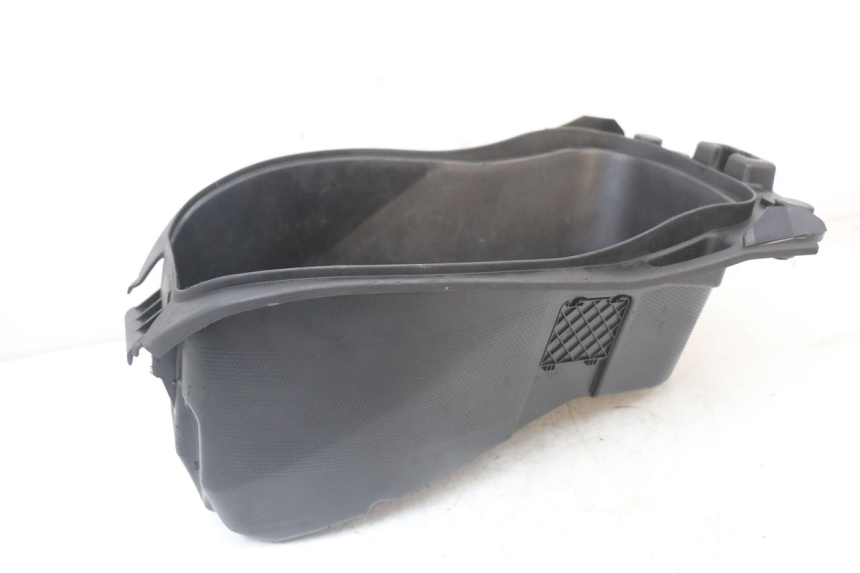 photo de HELMFACH PEUGEOT DJANGO 125 (2014 - 2017) - Zoom auf Gebrauchszustand