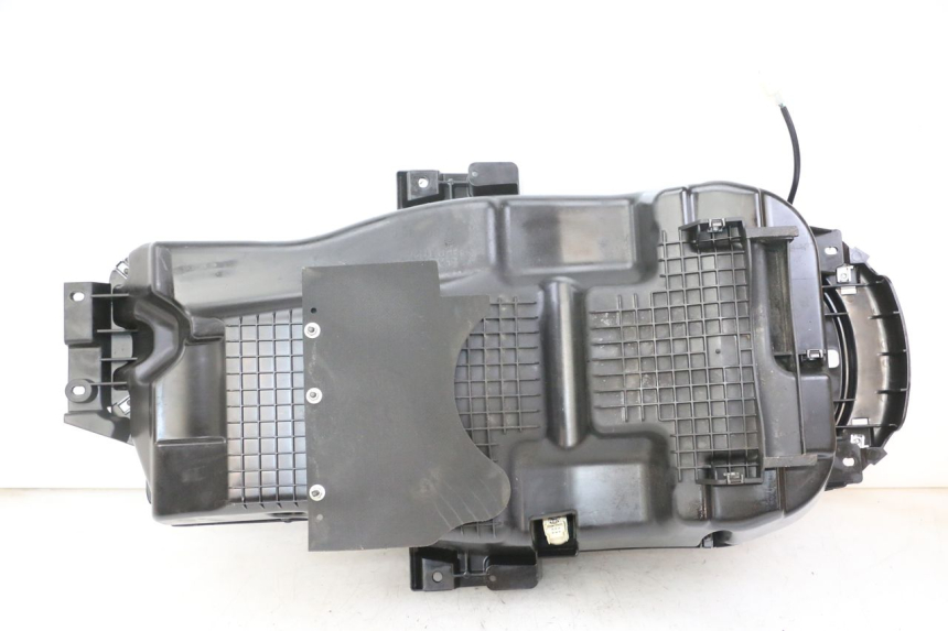 photo de HELMFACH PEUGEOT SATELIS 125 (2013 - 2018) - Alternative Perspektive