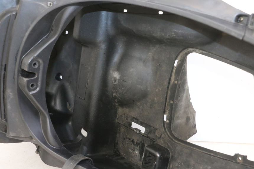 photo de HELMFACH PIAGGIO MP3 125 (2006 - 2014) - Detailansicht des Bauteils