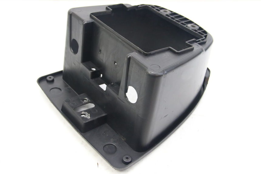 photo de SITZBANKABDECKUNG RED ELECTRIC RED E PRO 1 (2017 - 2019) - Details der Befestigungspunkte