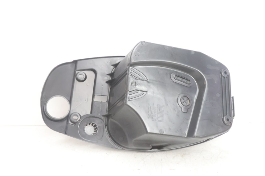 photo de HELMFACH JM MOTORS SANTANA EVO 50 (2024 - 2026) - Oberflächenzustand und Material