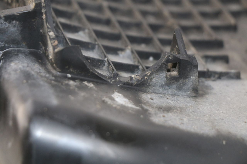 photo de HELMFACH PEUGEOT SATELIS 500 (2007 - 2013) - Zoom auf Gebrauchszustand