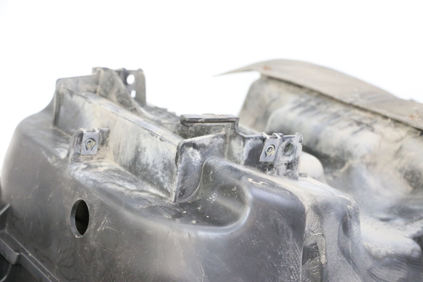 photo de HELMFACH PEUGEOT SATELIS 250 (2006 - 2012) - Zoom auf Gebrauchszustand