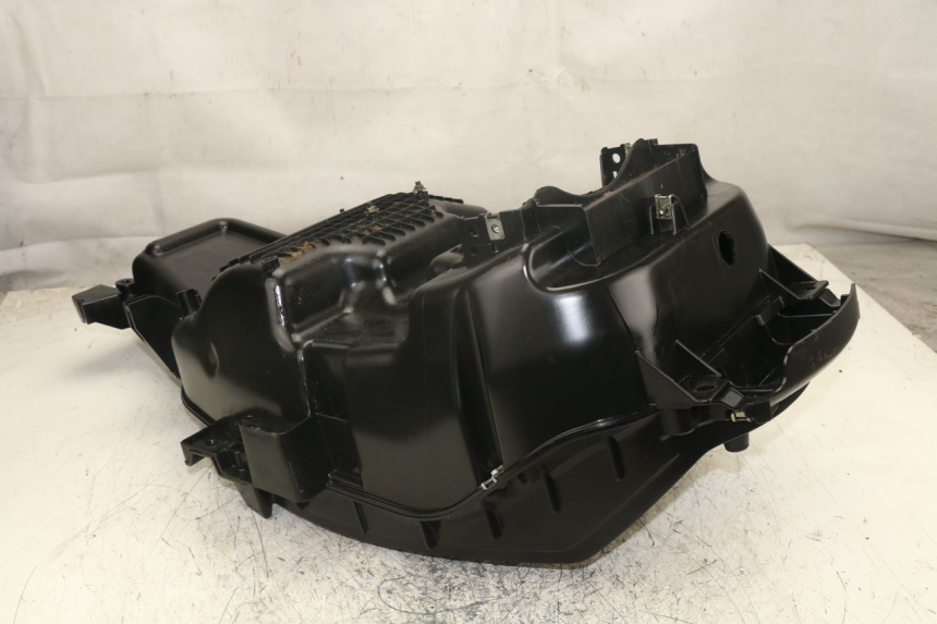 photo de HELMFACH PEUGEOT SATELIS 400 (2007 - 2013) - Alternative Perspektive