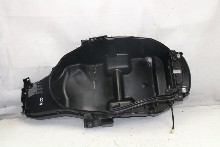 photo de HELMFACH PEUGEOT SATELIS 400 (2007 - 2013) - Gesamtansicht des Produkts