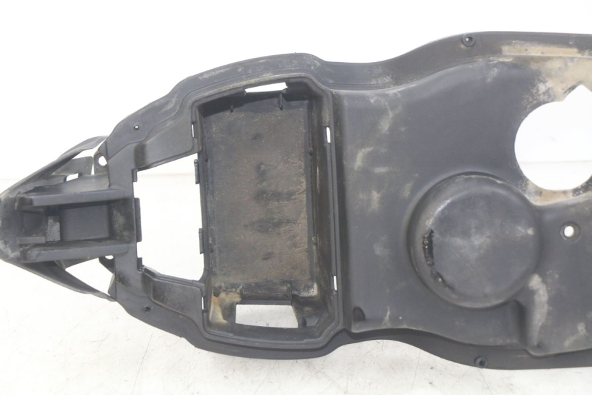 photo de SITZBANKABDECKUNG APRILIA SCARABEO 100 (2003 - 2012) - Technische Nahaufnahme