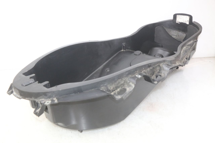 photo de SITZBANKABDECKUNG MBK SKYCRUISER 125 (2010 - 2013) - Details der Befestigungspunkte