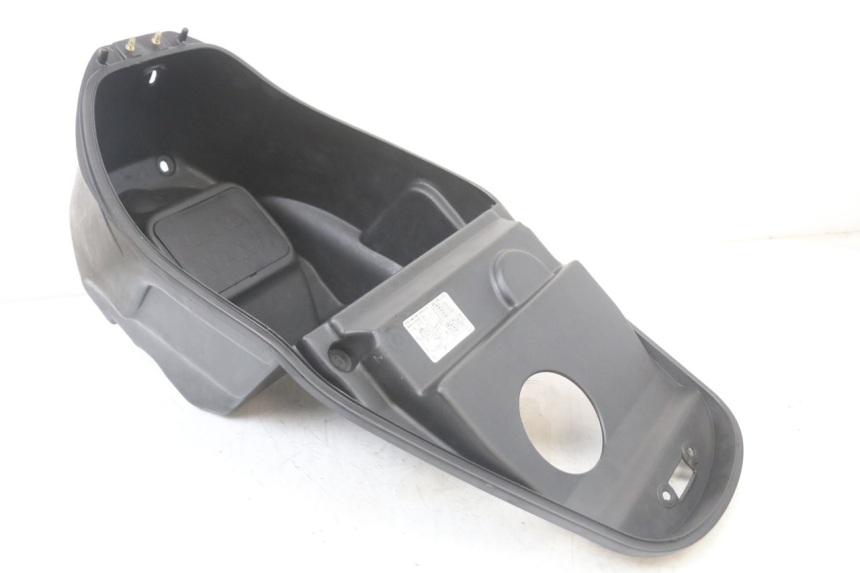 photo de HELMFACH KYMCO SUPER 8 125 (2008 - 2015) - Details der Befestigungspunkte