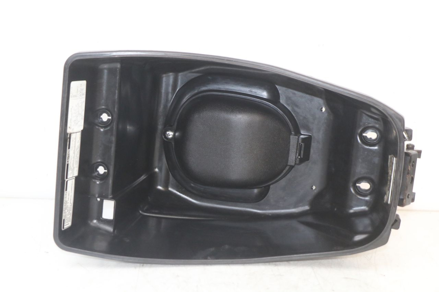 photo de SITZBANKABDECKUNG SYM ORBIT 2 4T 50 (2008 - 2017) - Technische Nahaufnahme