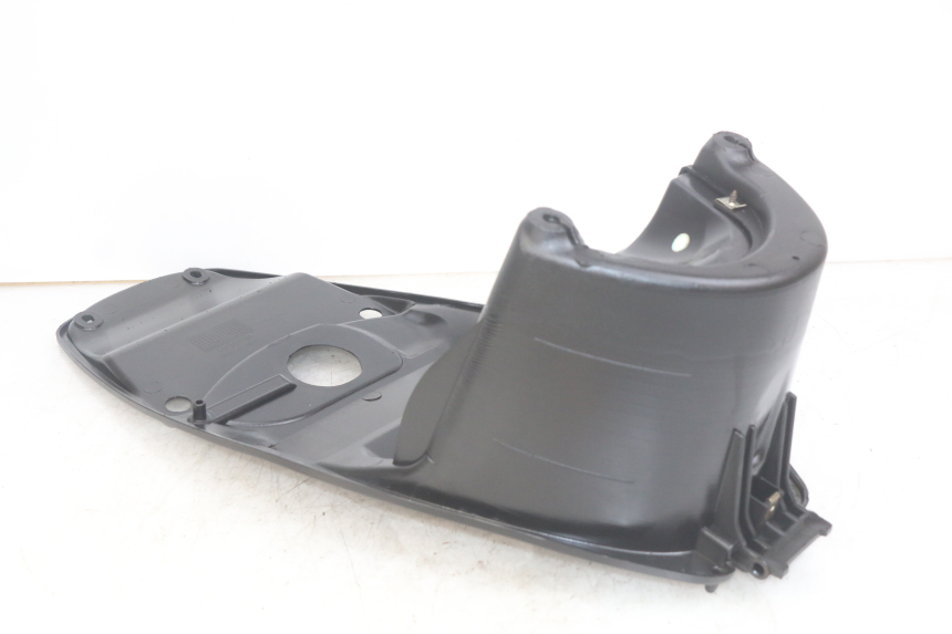 photo de SITZBANKABDECKUNG PEUGEOT TWEET 4T 50 (2018 - 2022) - Details der Befestigungspunkte