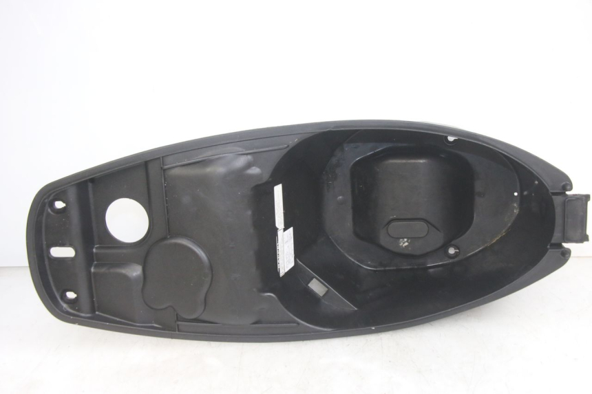 photo de SITZBANKABDECKUNG PEUGEOT TWEET 4T 50 (2014 - 2019) - Alternative Perspektive