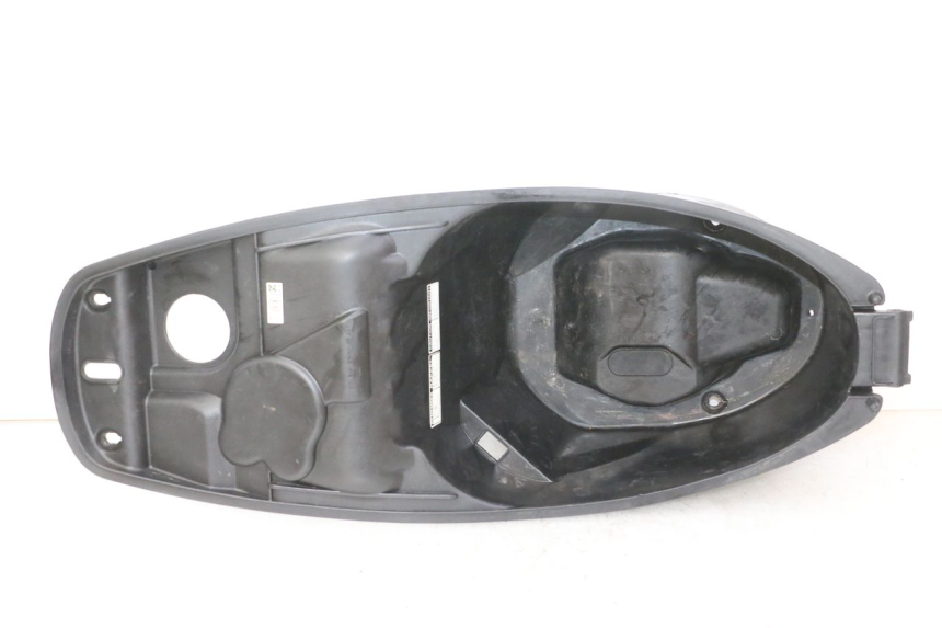 photo de SITZBANKABDECKUNG PEUGEOT TWEET 4T 50 (2018 - 2022) - Hauptansicht