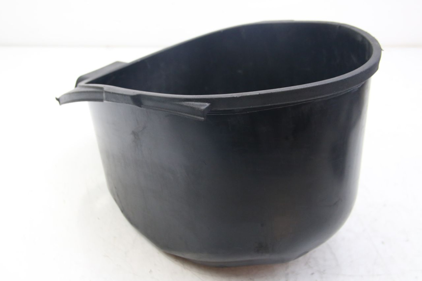 photo de SITZBANKABDECKUNG PIAGGIO VESPA SPRINT 2T 50 (2014 - 2018) - Zoom auf Gebrauchszustand