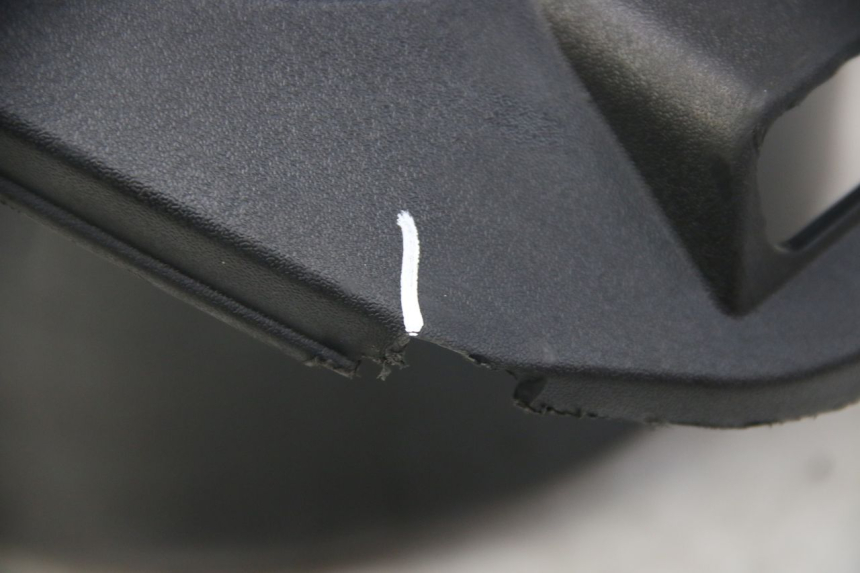 photo de SITZBANKABDECKUNG PIAGGIO VESPA SPRINT 2T 50 (2014 - 2018) - Oberflächenzustand und Material