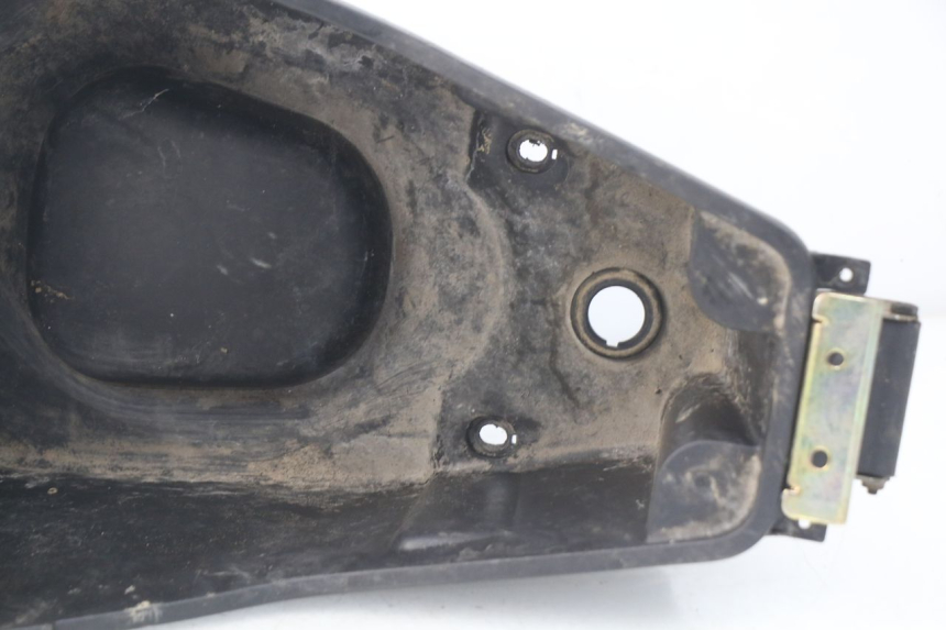 photo de SITZBANKABDECKUNG PEUGEOT VIVACITY NEW 4T 50 (2008 - 2017) - Technische Nahaufnahme