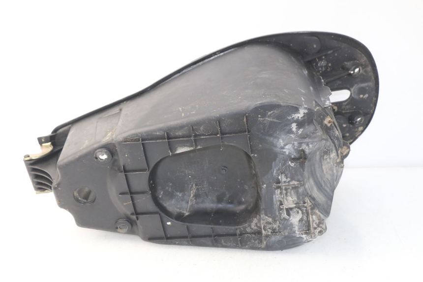 photo de SITZBANKABDECKUNG PEUGEOT VIVACITY NEW 4T 50 (2008 - 2017) - Details der Befestigungspunkte