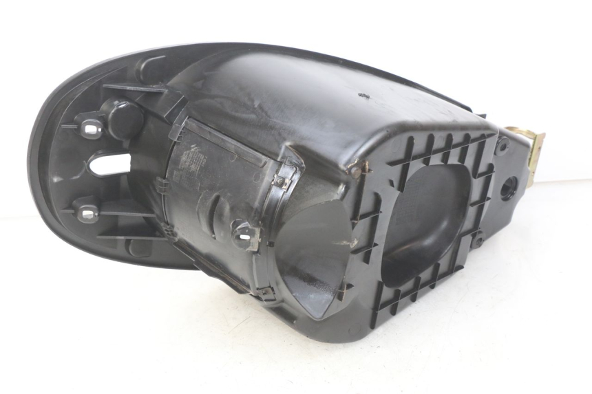 photo de SITZBANKABDECKUNG PEUGEOT VIVACITY NEW 4T 50 (2008 - 2017) - Zoom auf Gebrauchszustand