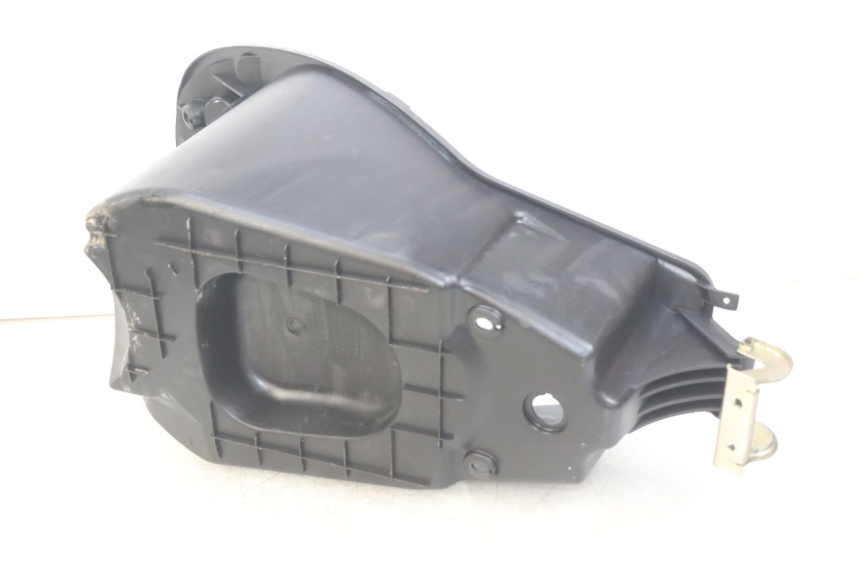 photo de SITZBANKABDECKUNG PEUGEOT VIVACITY NEW 4T 50 (2008 - 2017) - Zoom auf Gebrauchszustand