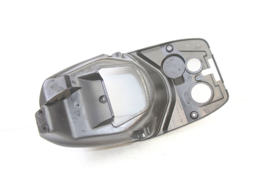 photo de HELMFACH PEUGEOT VIVACITY 50 (2004 - 2009) - Oberflächenzustand und Material