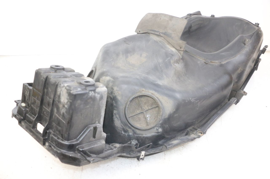 photo de SITZBANKABDECKUNG PIAGGIO X10 125 (2012 - 2017) - Detailansicht des Bauteils